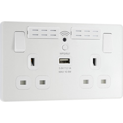 BG Evolve Pearlescent White (White Ins) Wifi Extender Double Switched 13A Power Socket + 1X Usb (2.1A) 