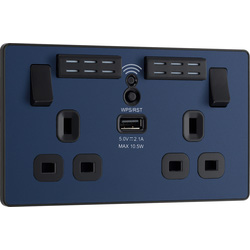 BG Evolve Matt Blue (Black Ins) Wifi Extender Double Switched 13A Power Socket + 1X Usb (2.1A) 