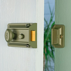 Yale Traditional Nightlatch