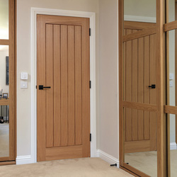 JB Kind / Thames Original Oak Internal Door Unfinished FD30 44 x 2040 x 726mm