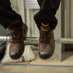 DeWalt Newark Safety Boots