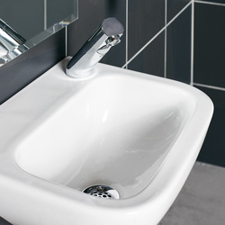 Armitage Shanks Contour 21 Cloakroom Basin