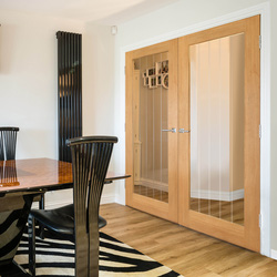 JB Kind / Thames 1 Light Oak Internal Door Pre-Finished Glazed 40 x 2040 x 726mm