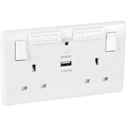 BG BG 13A Low Profile Wi-Fi Extender Switched Socket 2 Gang 1 USB 2.1A - 67723 - from Toolstation