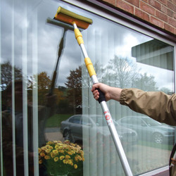 Streetwize Extending Wash Brush