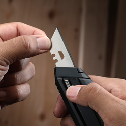 ToughBuilt Reload Utility Knife 2 Magazines | Toolstation