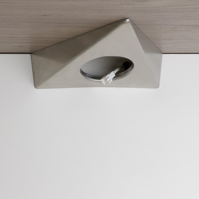 Sensio LED Low Voltage Triangle Under Cabinet Light 24V Warm White 80lm fitting only Toolstation