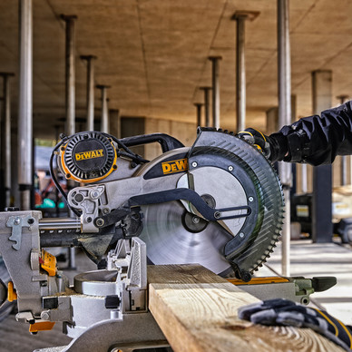 Toolstation compound mitre saw discount