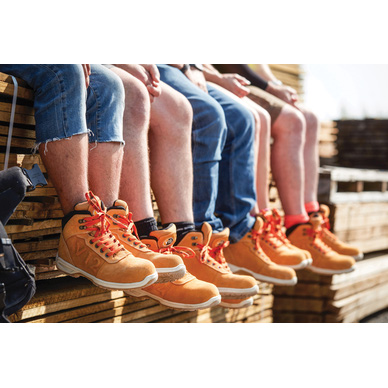 V12 Footwear