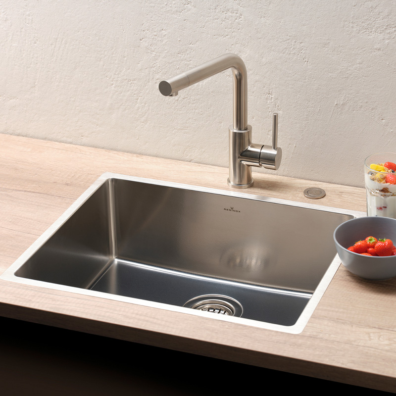 Reginox New York Stainless Steel Kitchen Sink Single Bowl Toolstation