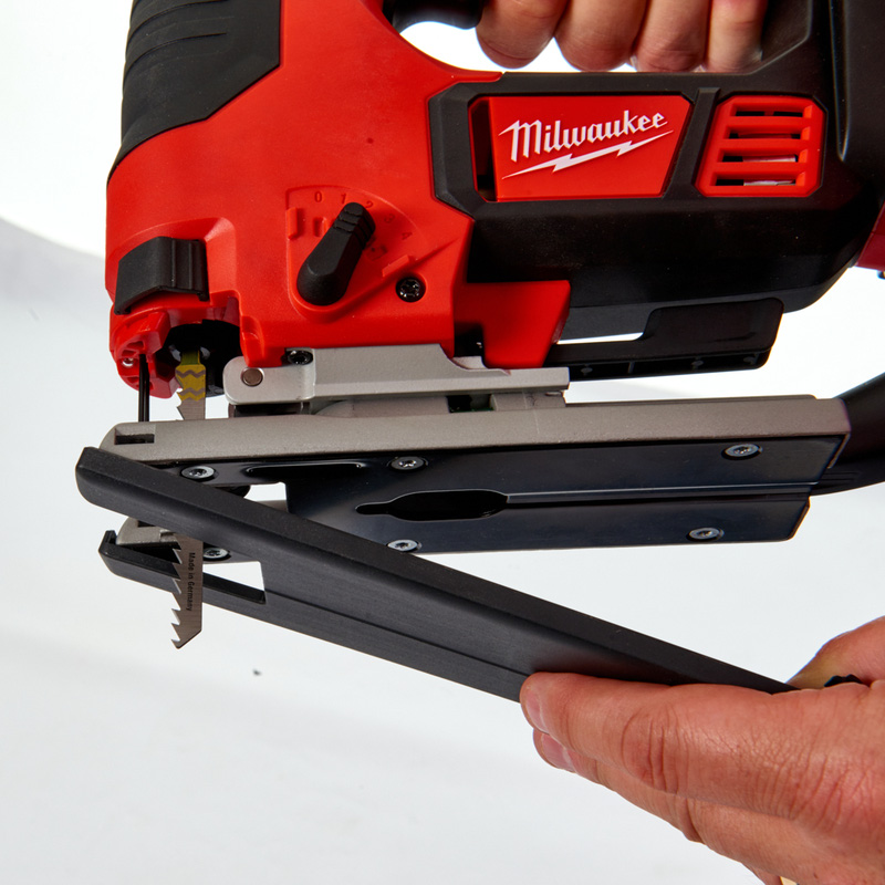 Milwaukee M18 Jigsaw 2 x 4.0Ah Toolstation