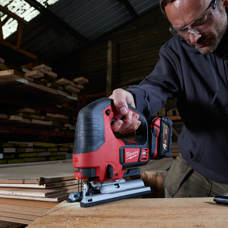 Milwaukee M18 Jigsaw 2 x 4.0Ah Toolstation