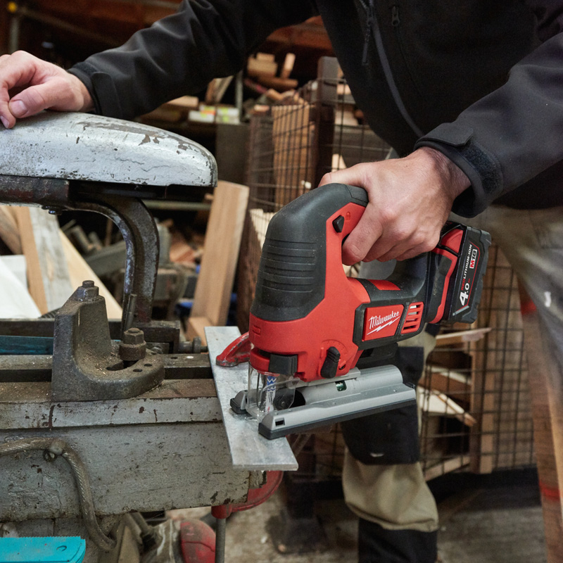 Milwaukee M18 Jigsaw 2 x 4.0Ah Toolstation
