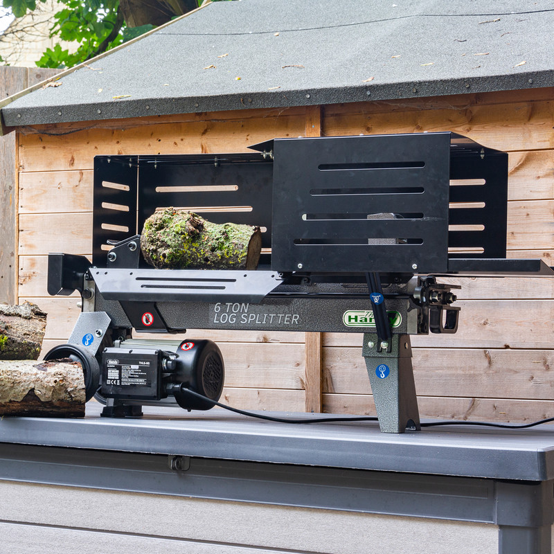 The Handy 6 Tonne Electric Log Splitter with Guard