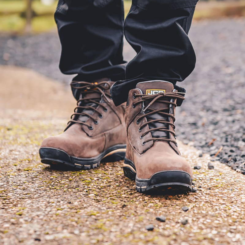 JCB Workmax Safety Boots Dark Brown Size 8 | Toolstation