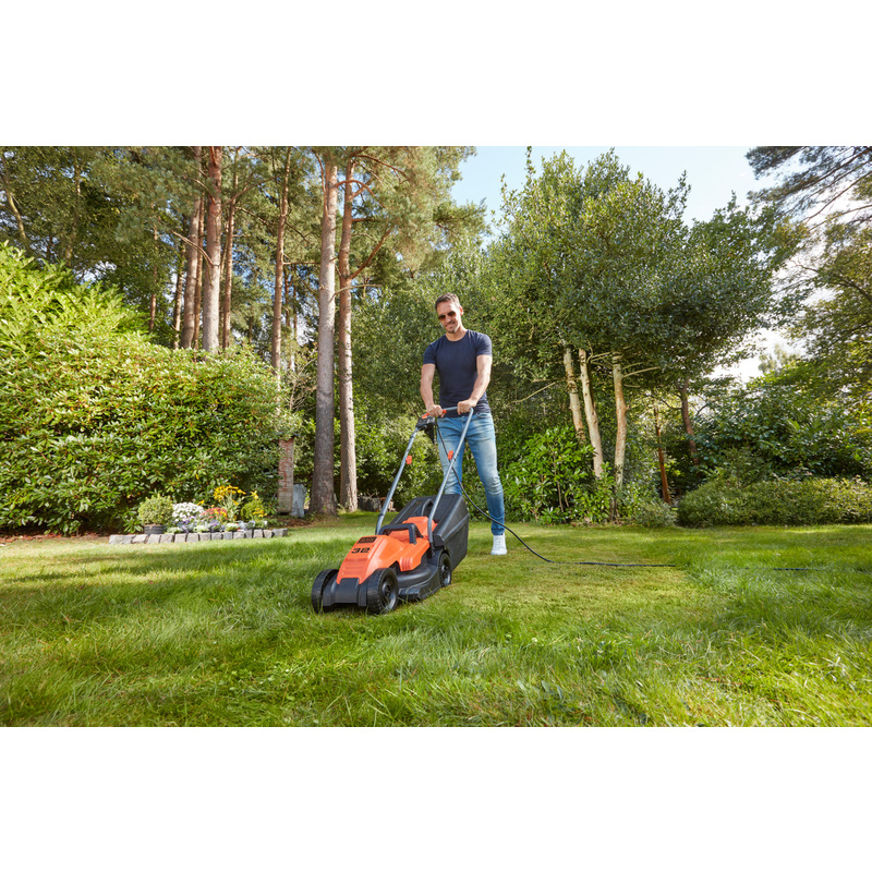 Black & Decker BEMW451 1200W 32cm Electric Lawnmower