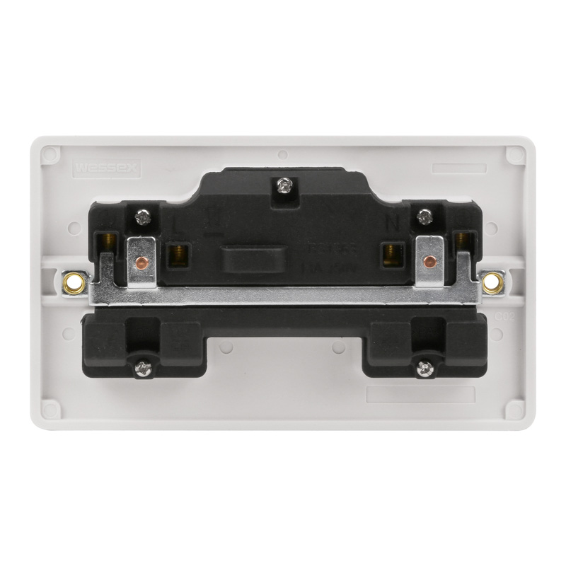 Wessex White Switched 13A Socket