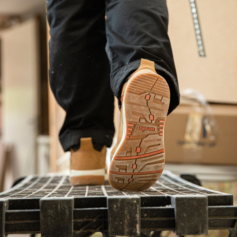 scruffs switchback safety boots tan