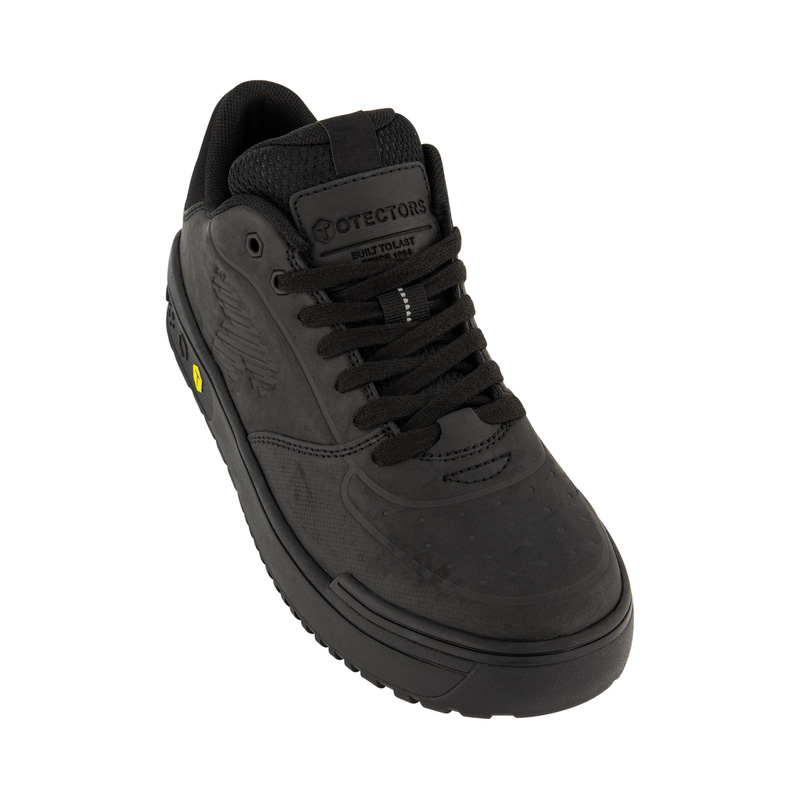 totectors trainers