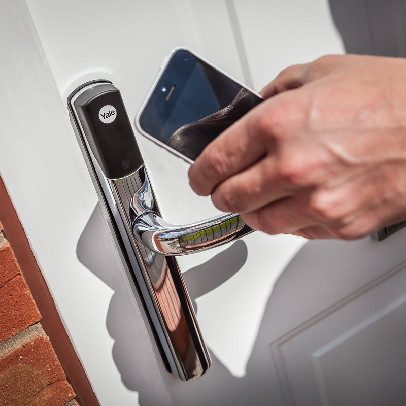 Yale Smart Lock Accessories Phone Tag White Toolstation