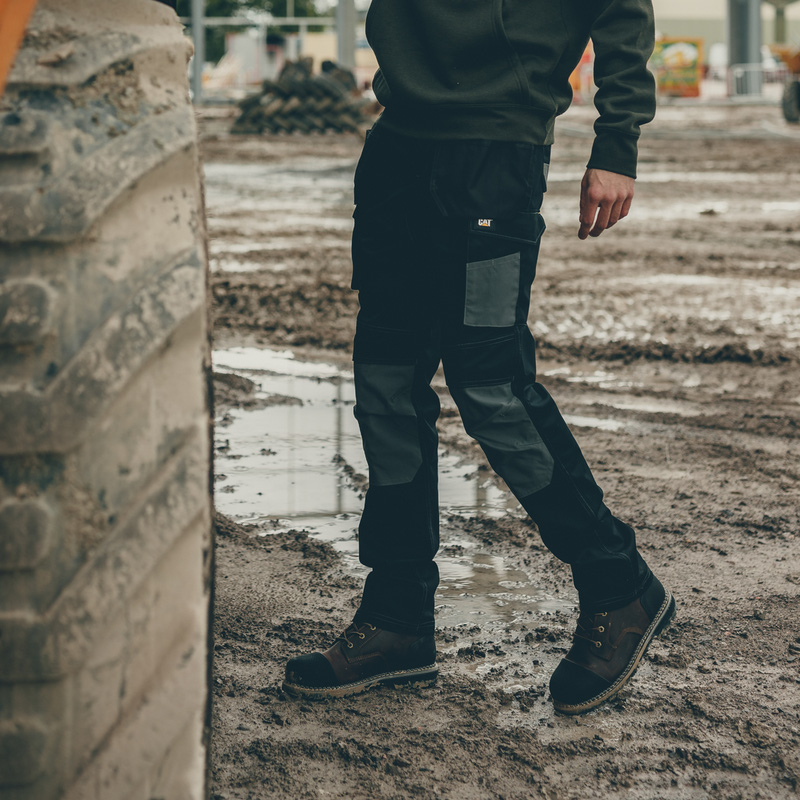 Caterpillar Essentials Stretch Cargo Trouser in 2023 | Cargo trousers,  Trousers, Country outfits