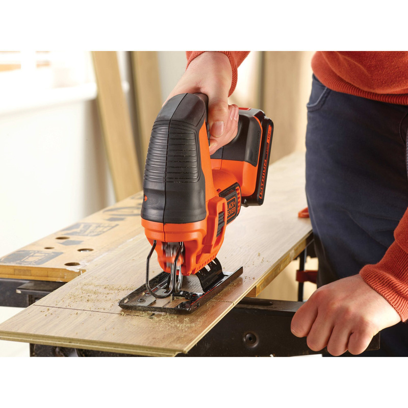 Cordless store jigsaw toolstation