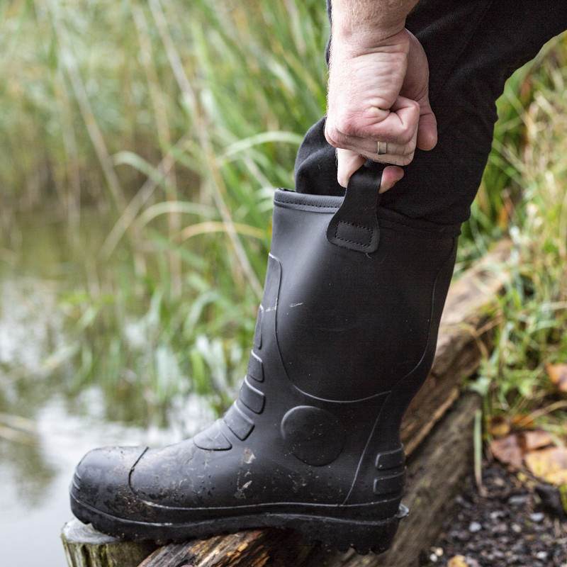 Amblers FS90 Black Safety PVC Rigger Boots