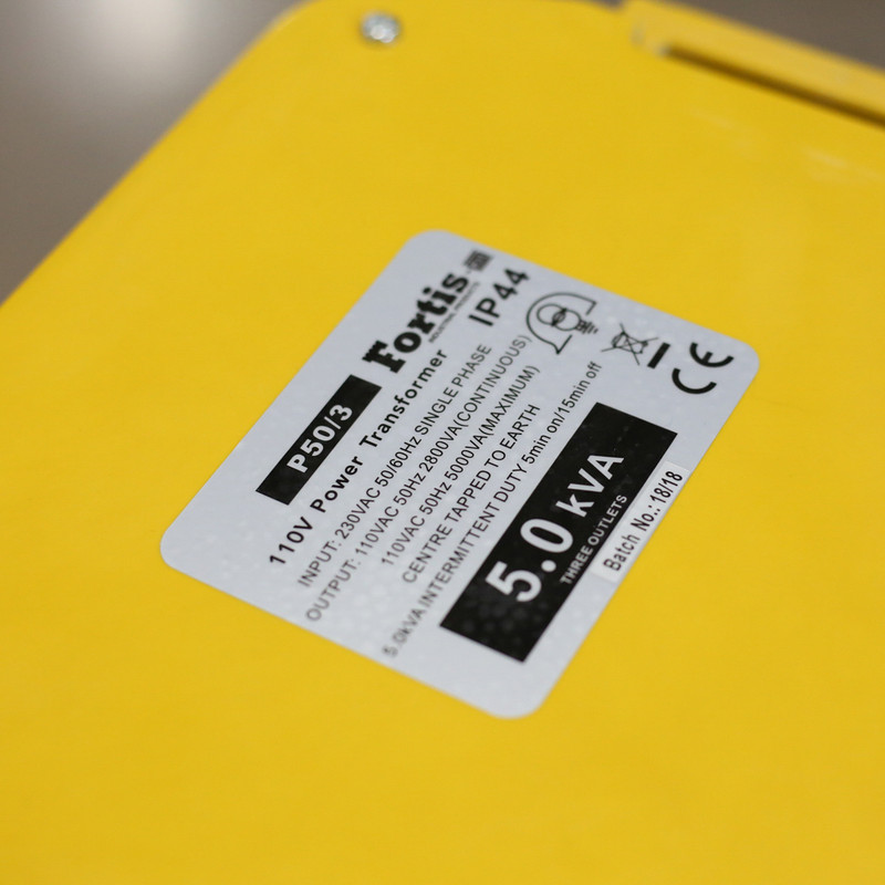 110V Tool Transformer 5kVA 1x32A 2x16A Outlets Toolstation