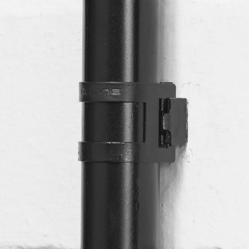 Dline SafeD Conduit Clips 20mm Black Toolstation