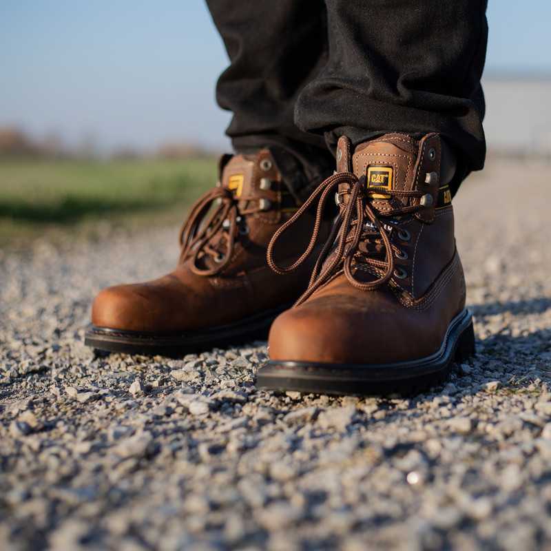 caterpillar holton boots black