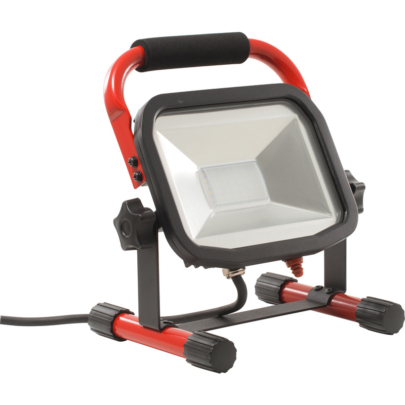 Slim Profile 22W Luceco Slimline LED Worklight 22W Supplied with 2 metres of Cable & UK Plug 230V IP65 Rated 5000K Neutral White ingrated LED Bulb.