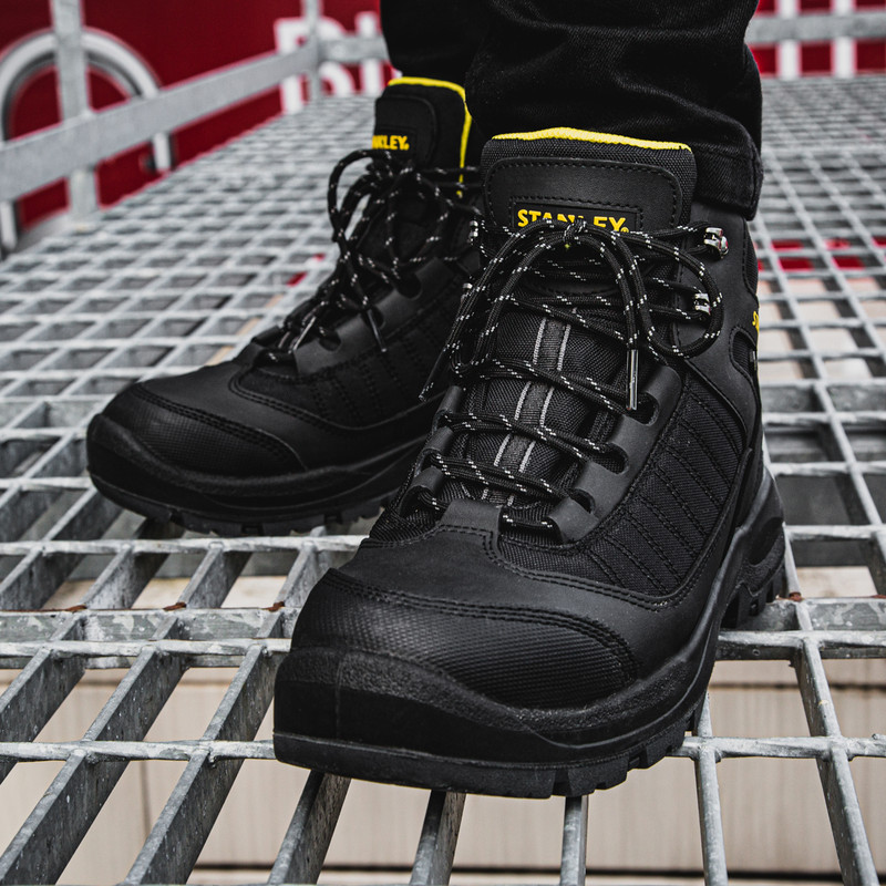 stanley quebec waterproof safety boots