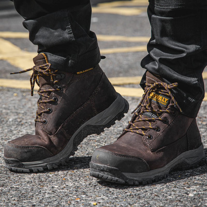 dewalt davis safety boots