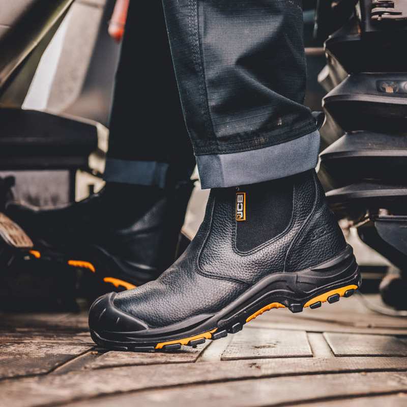 JCB Safety Dealer Boots Black Size 6 | Toolstation