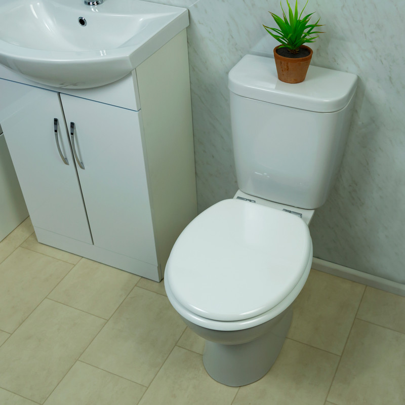 Ebb + Flo Moulded Wood Soft Close Toilet Seat Toolstation