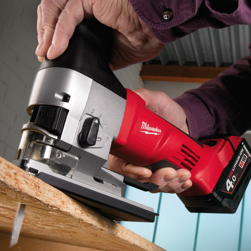 Milwaukee M18 Body Grip Jigsaw 2 x 4.0Ah Toolstation